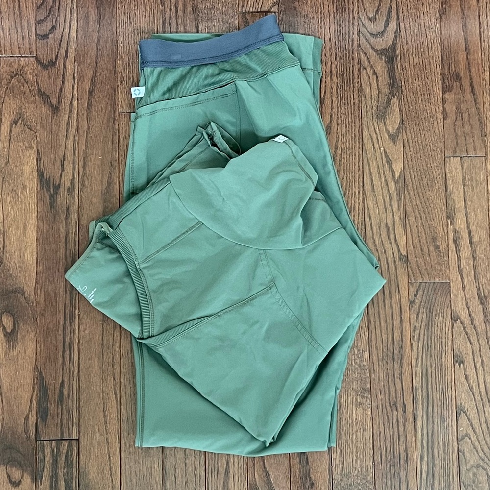 Cherokee Infinity Scrub Set